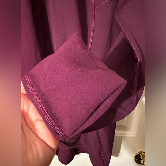 Lululemon RETRO 10 Deep Merlot Quarter 1/4 Zip Ruched Back Convertible Mittens - Picture 4 of 12